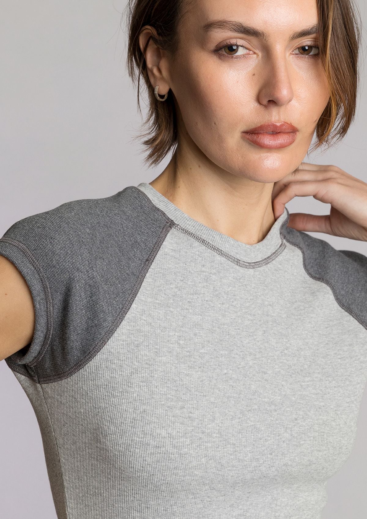 Min Rib Raglan Tee - Grey Marle