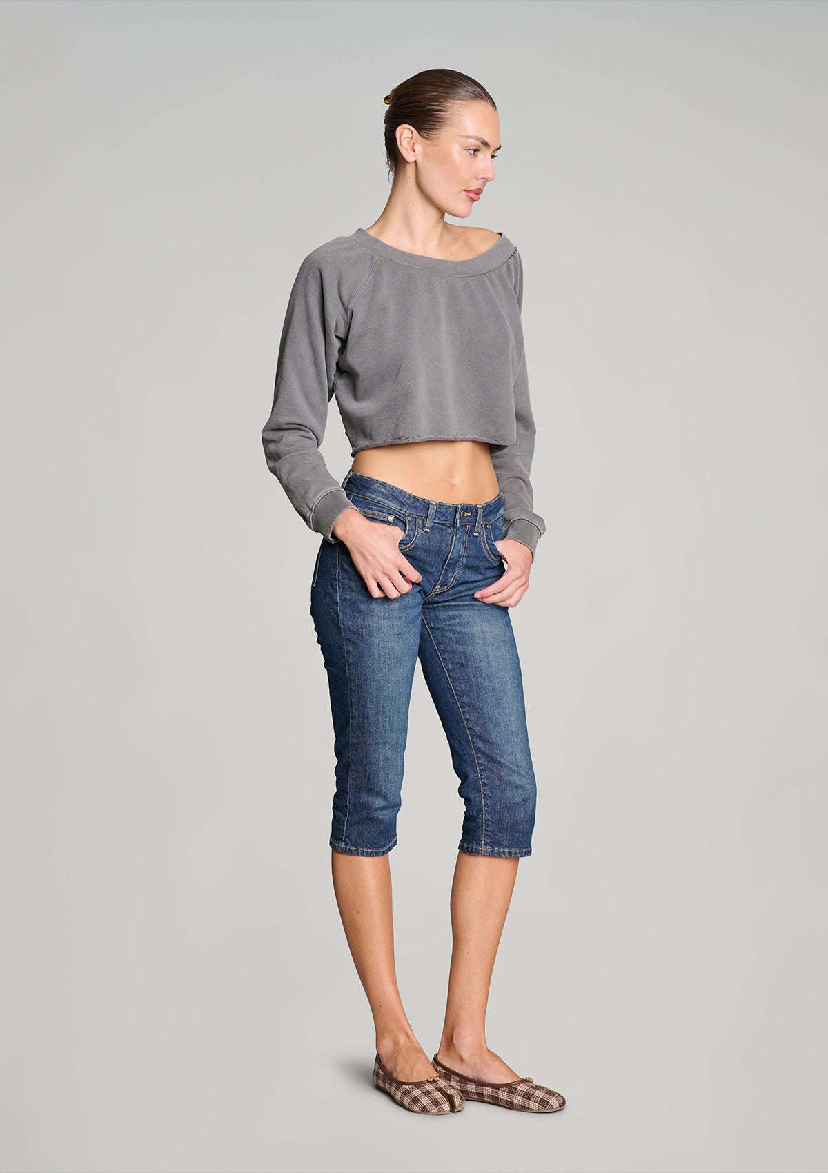 Weekender Crop Sweat - Pigment Black