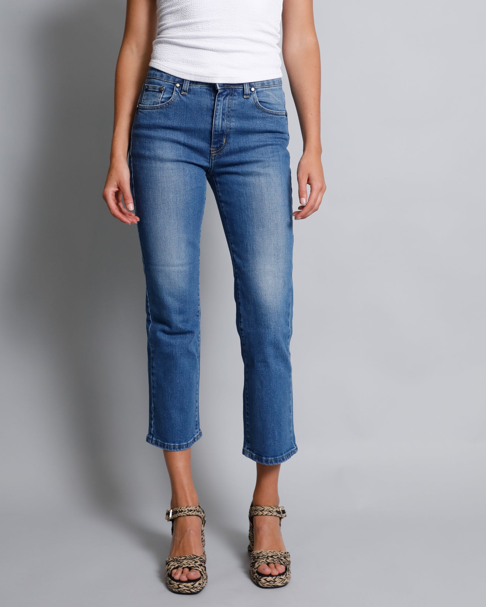 Rodger Crop Flare Jean - Mid Wash