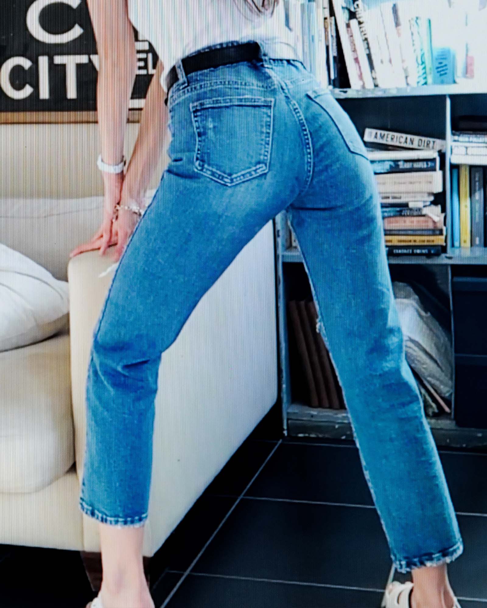 Rodger Crop Flare Jean - Mid Wash