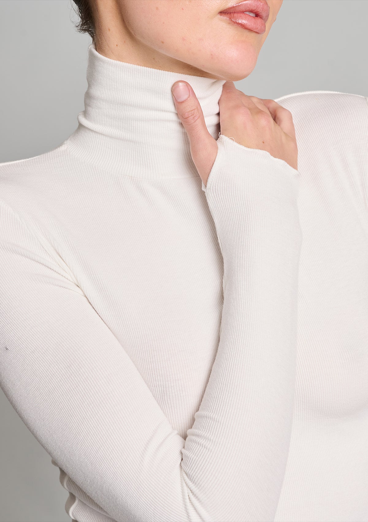 Secret Agent Rib Turtleneck Top - Vanilla