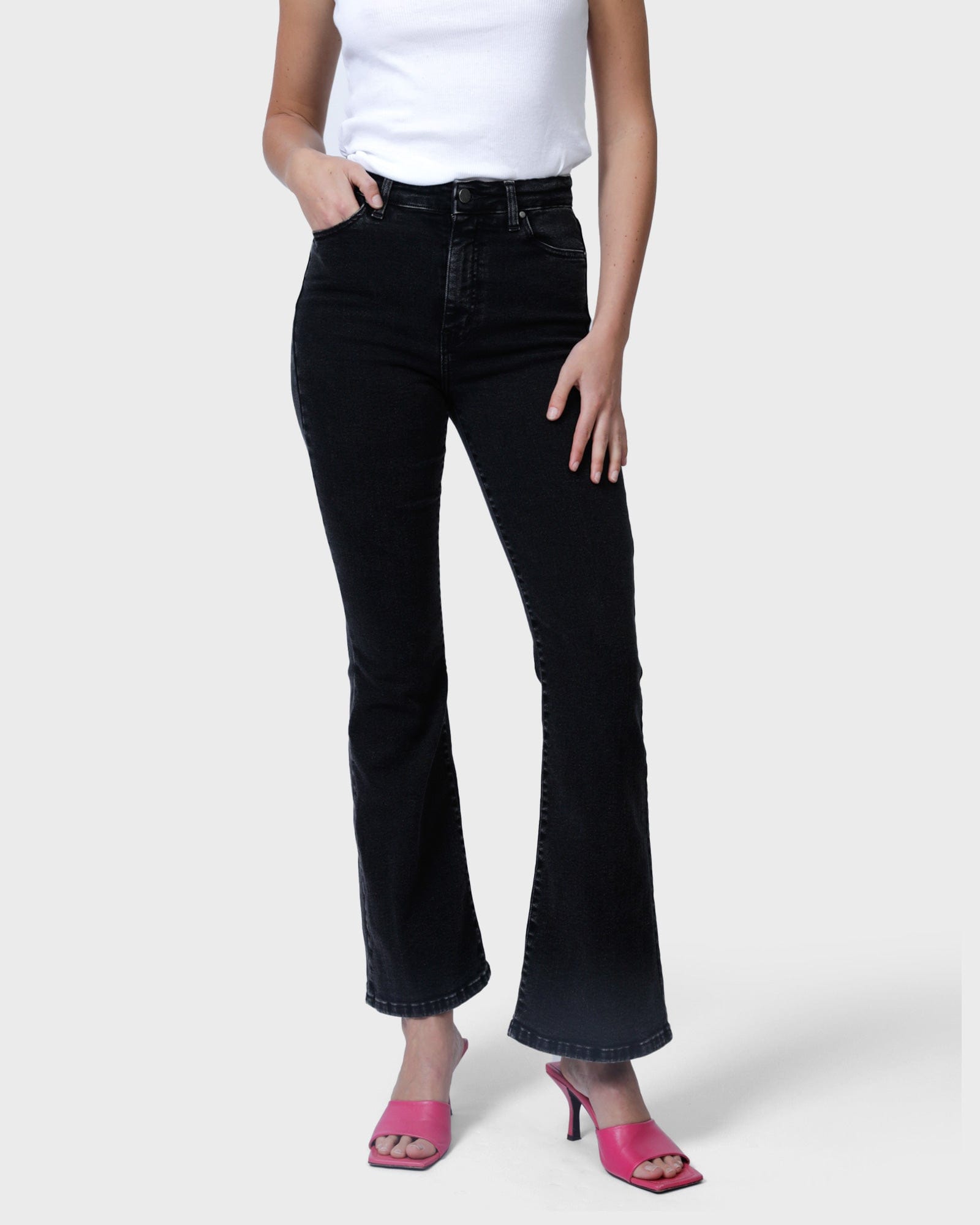 BILLY Bootleg 'Loves All' Organic Jean - Jett Black